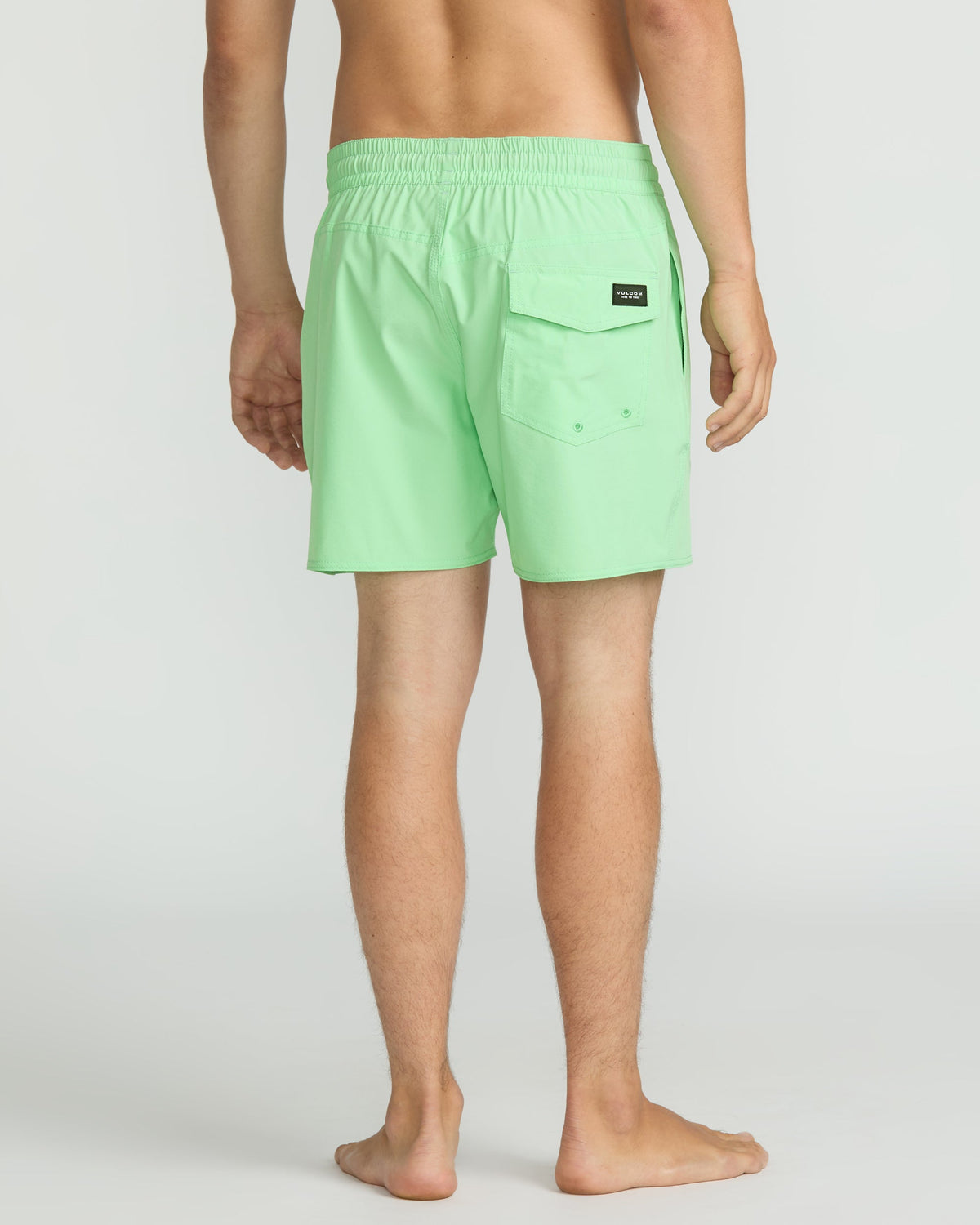 Men's Lido Solid 16