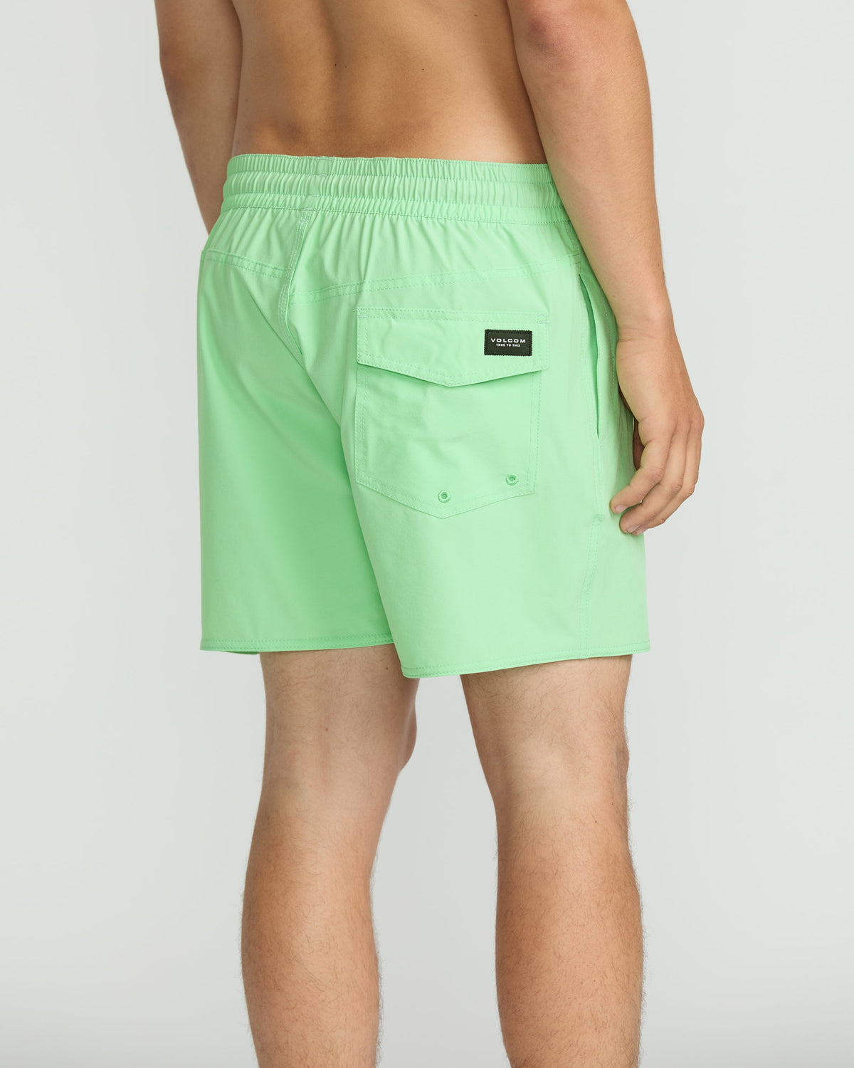 Men's Lido Solid 16